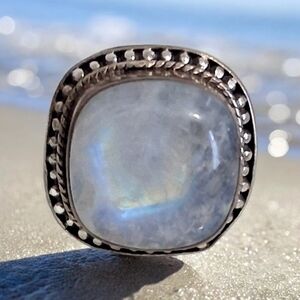 MOONSTONE RING 925 STERLING SILVER SIZE 7.5